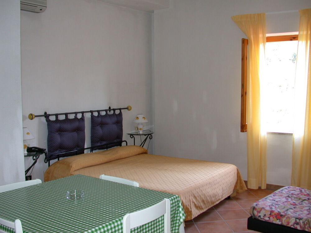 Residence Hotel Eden Палинуро Екстериор снимка