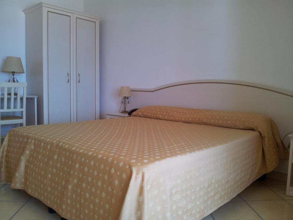Residence Hotel Eden Палинуро Екстериор снимка