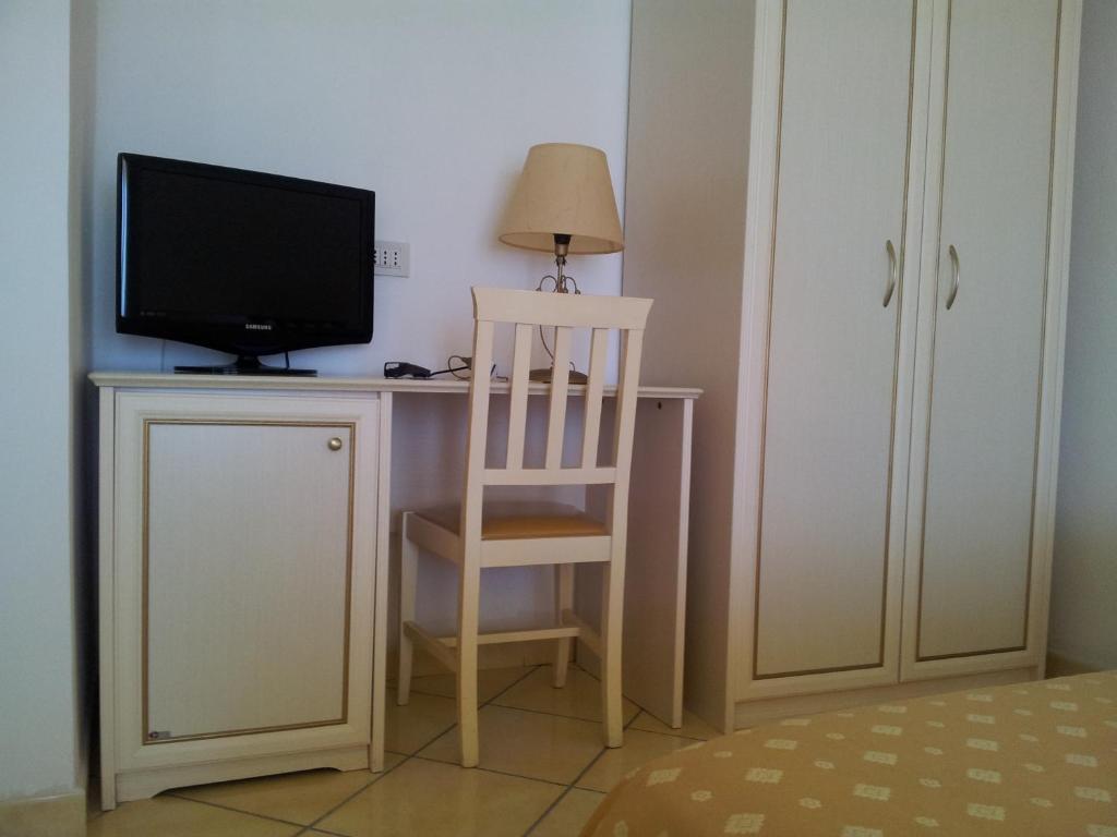 Residence Hotel Eden Палинуро Екстериор снимка